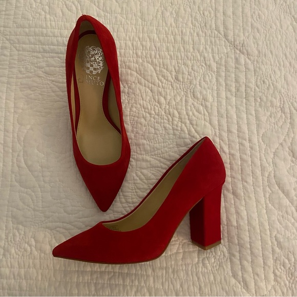 Vince Camuto Shoes - 👠 Vince Camuto Red Suede Heels 👠